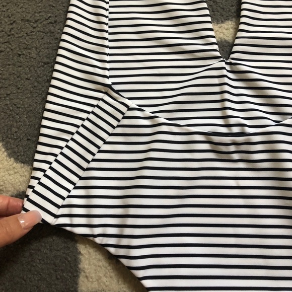 Mikoh Hinano one piece bikini - Picture 5 of 6